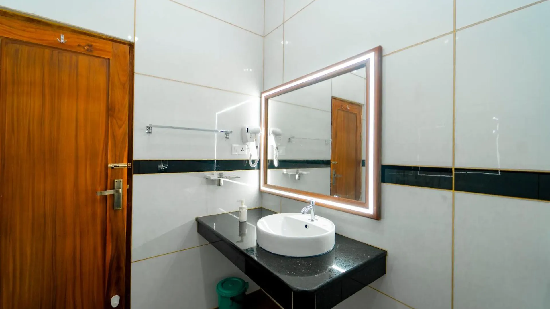 Skylar Seaview Beach Resort & Ayurveda Varkala India