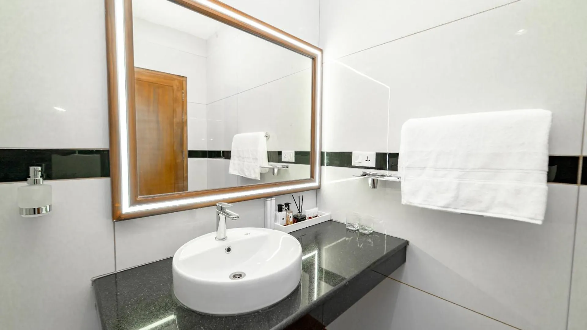Skylar Seaview Beach Resort & Ayurveda Varkala India